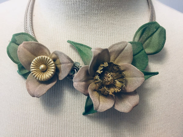 Custom Flower Leaves Necklace